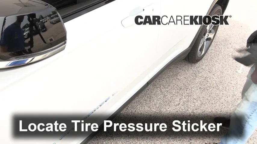 2023 Jeep Grand Cherokee Trailhawk 4xe 2.0L 4 Cyl. Turbo PHEV Pneus et roues Vérifier la pression des pneus